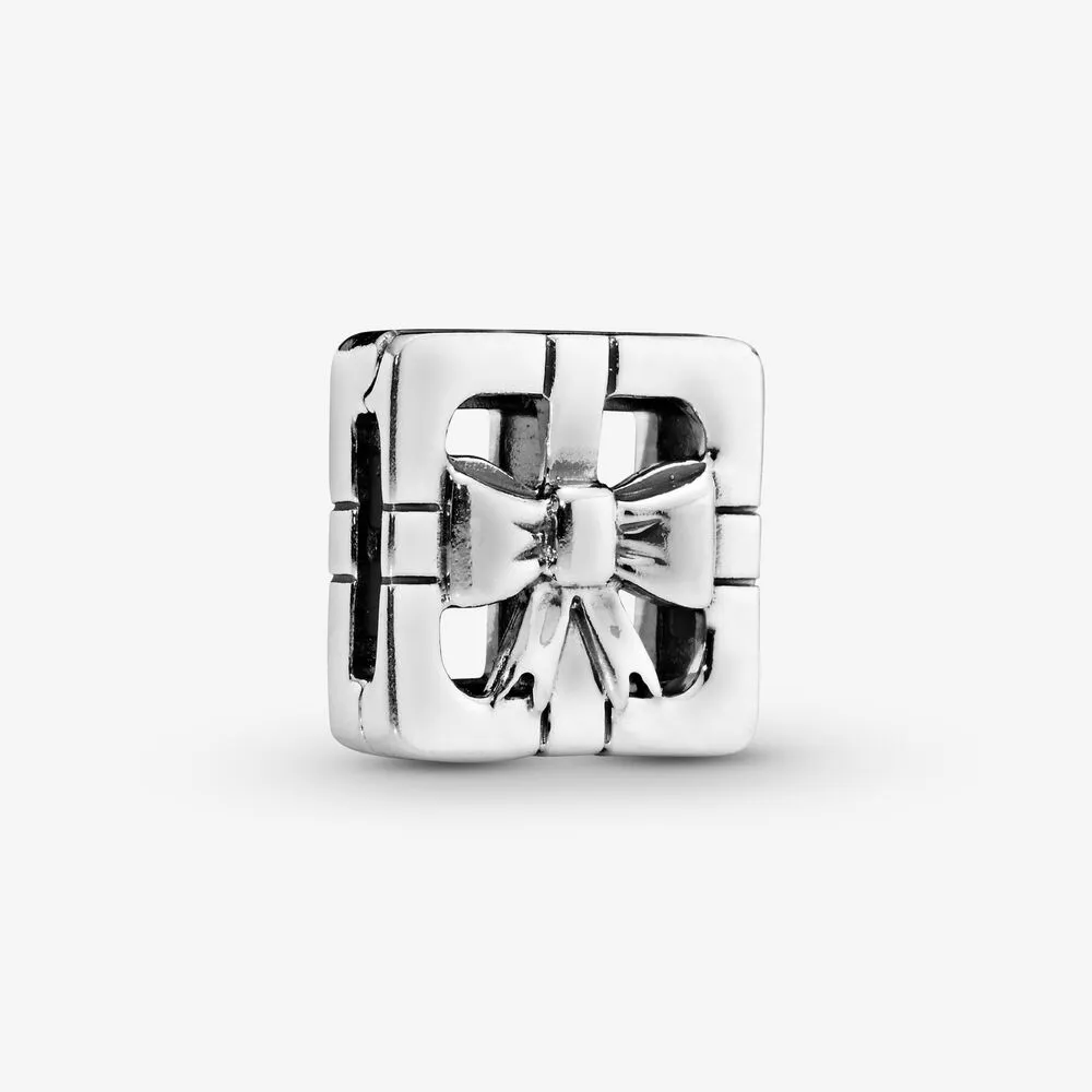Openwork Gift Box Clip Charm