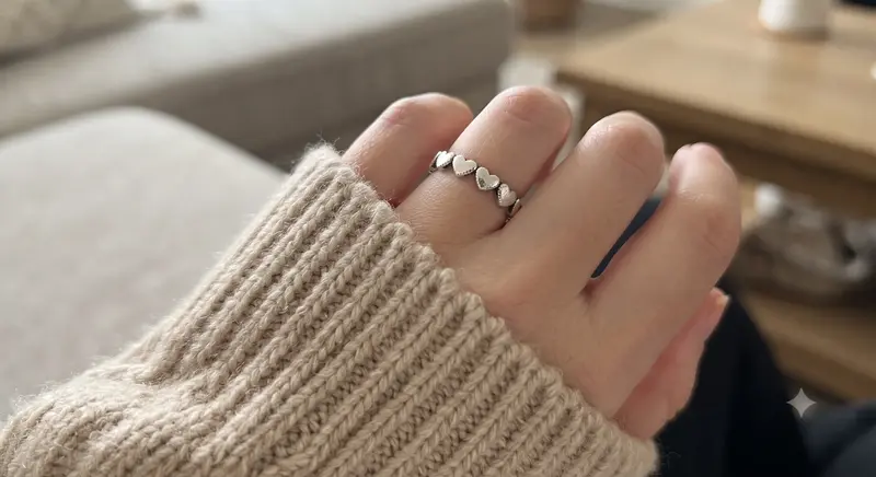 Band of Hearts Ring photo review