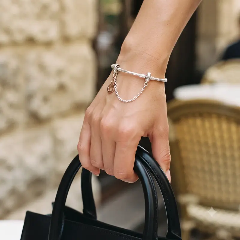 Dangling Crown O Safety Chain Charm photo review