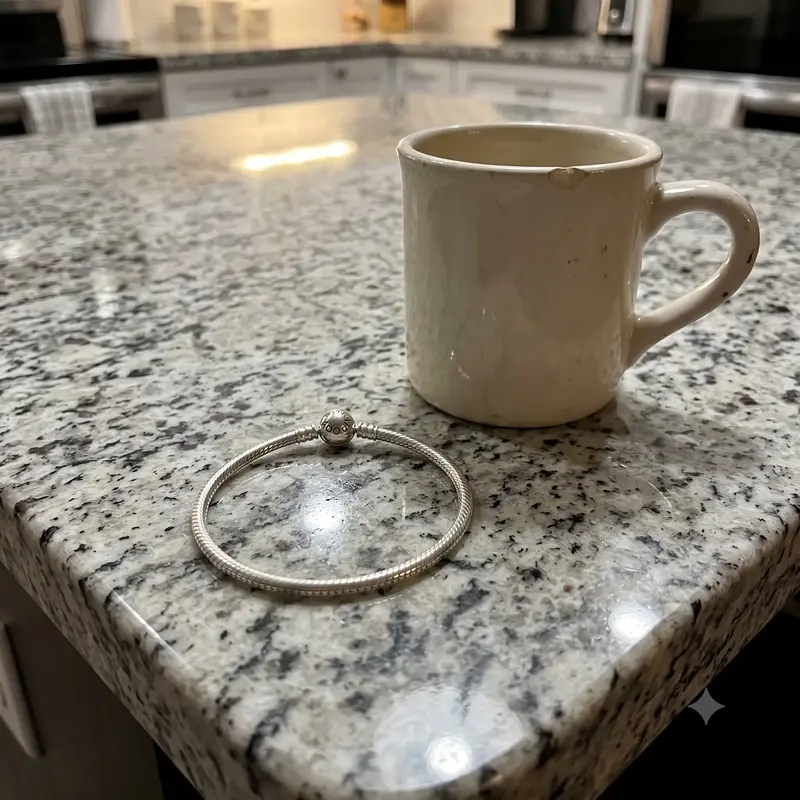 Pandora Moments Large O Pendant photo review