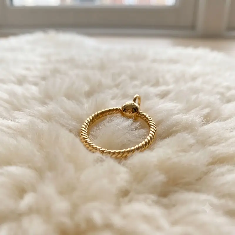 Pandora Moments Small O Pendant photo review