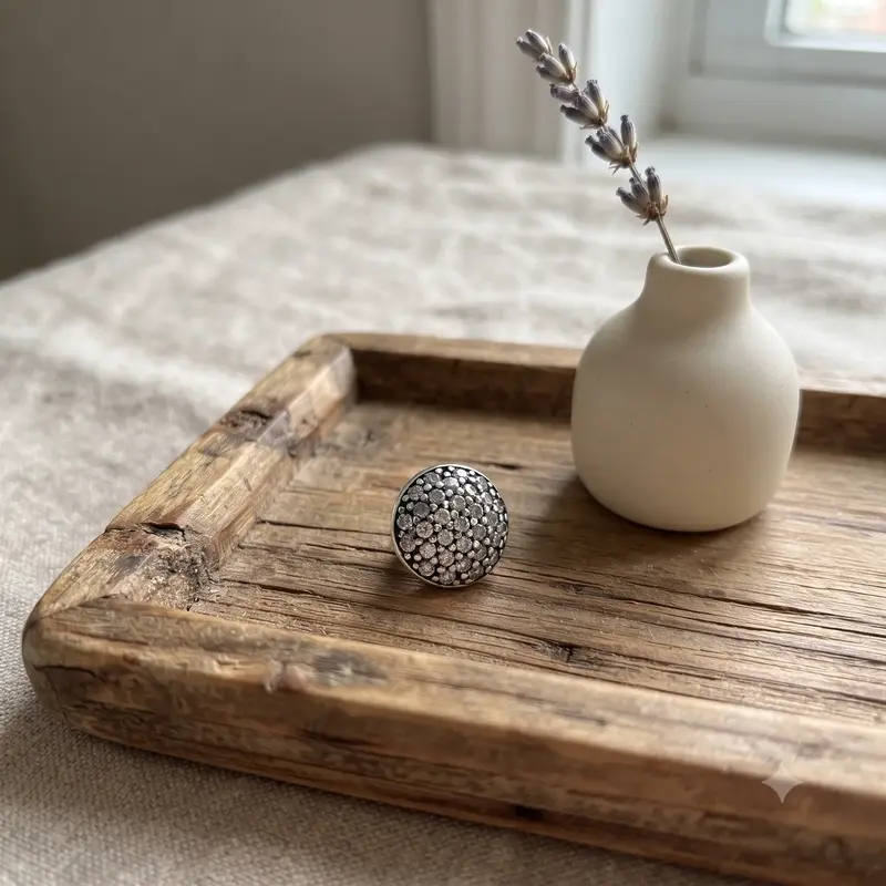 Pav&eacute; Locket Element photo review