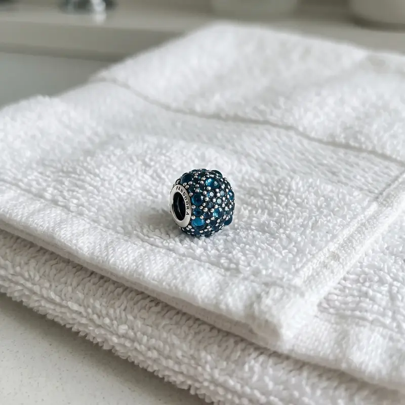 Shimmering Droplets Charm, London Blue Crystal photo review