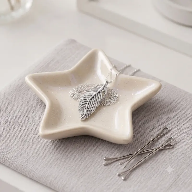 Shimmering Feather Pendant Necklace photo review
