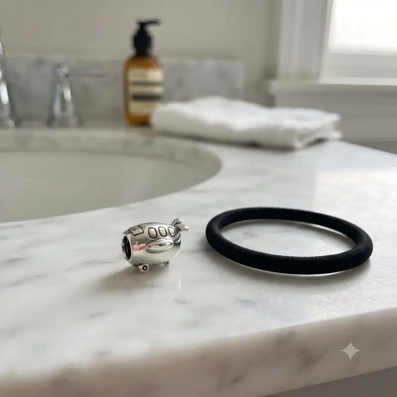 Aeroplane Travel Charm photo review