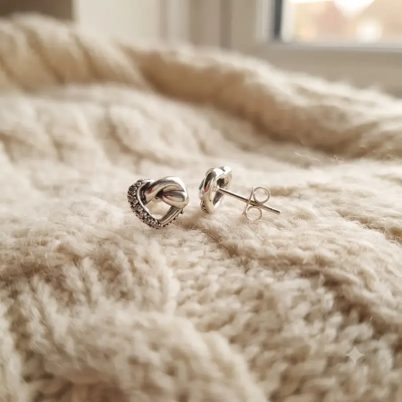 Knotted Heart Stud Earrings photo review