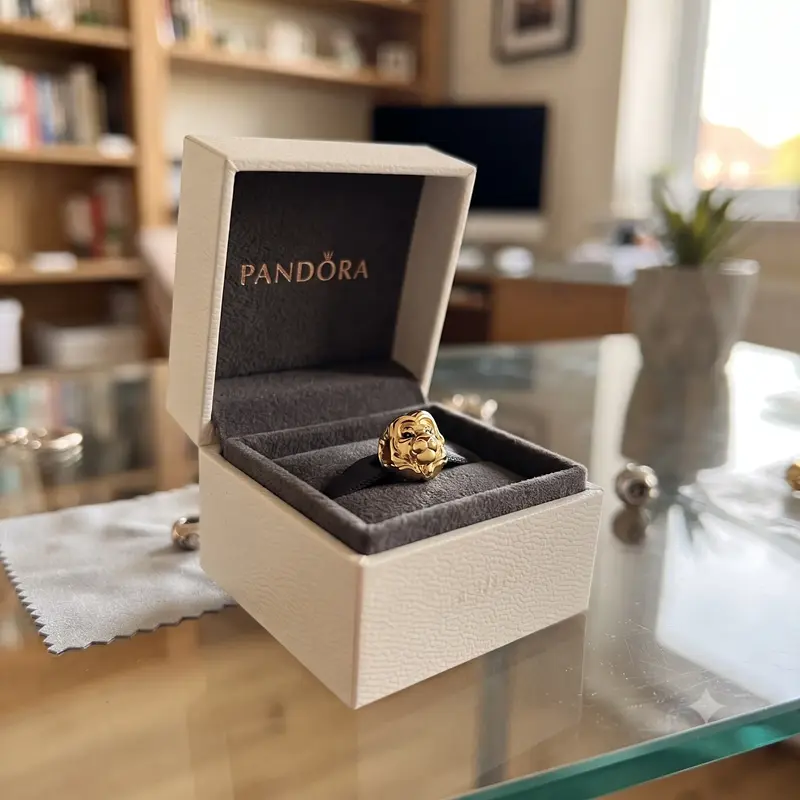 LIMITED EDITION Disney, The Lion King Simba Charm, Pandora Shine™ photo review