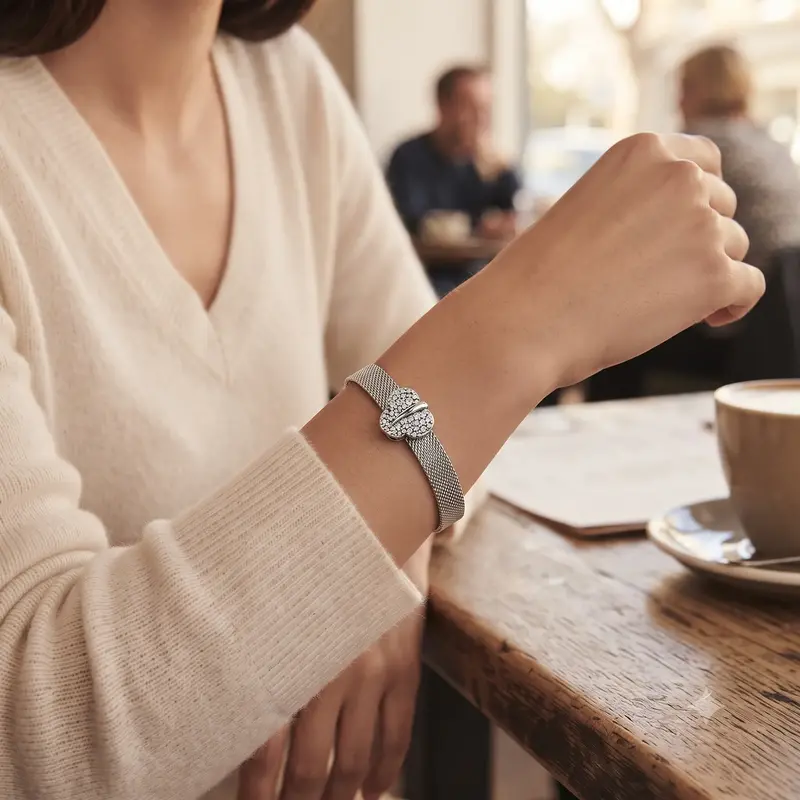 Pandora Reflexions™ Sparkling Leaf Clip Charm photo review