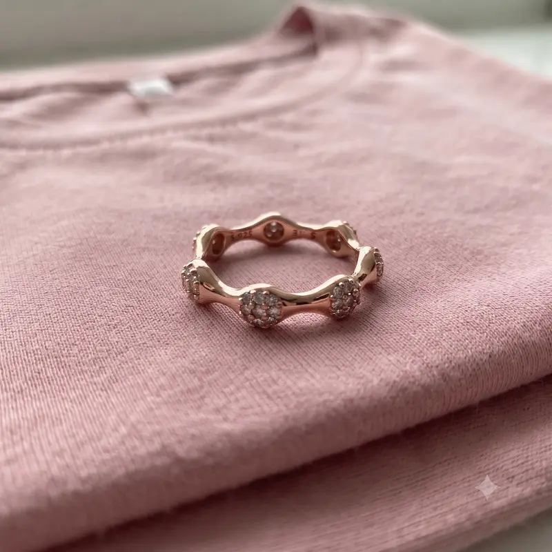 Pavé Modern LovePods Ring photo review