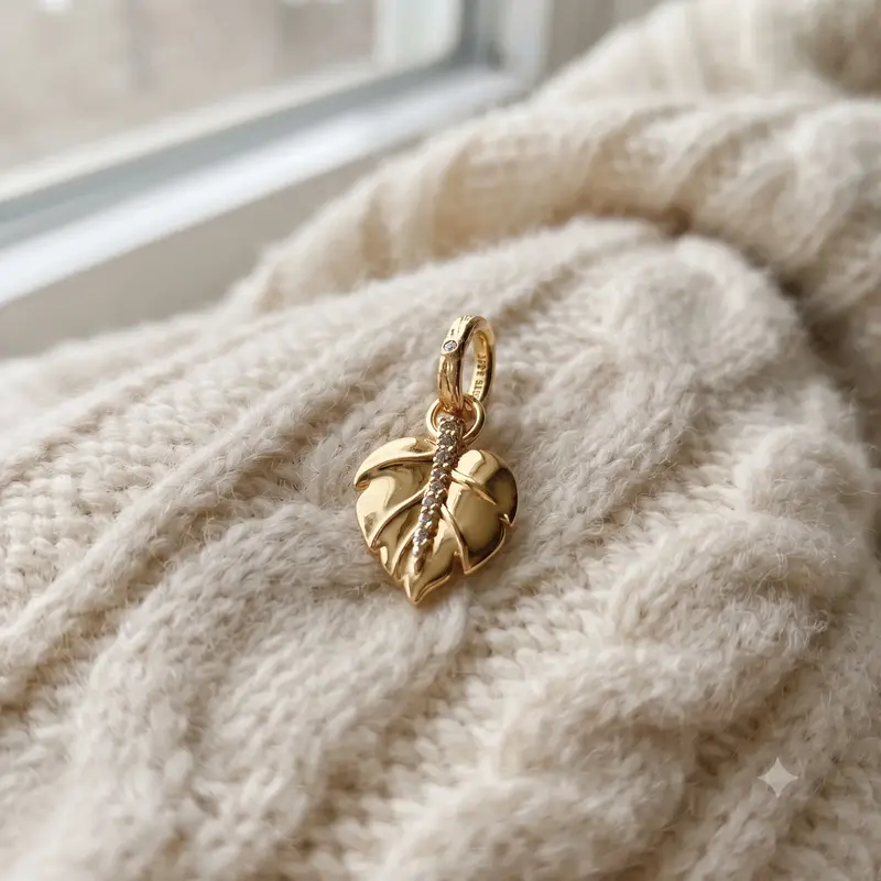 Shining Leaf Pendant photo review
