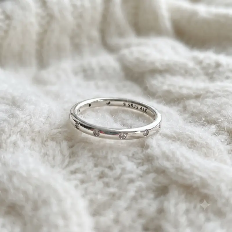 Simple Sparkling Band Ring photo review