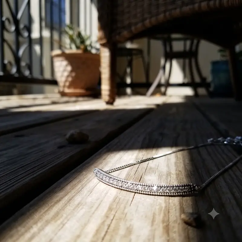 Sparkling Curved Bar Necklace photo review