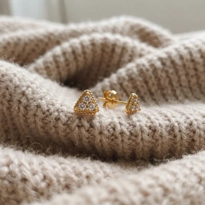Sparkling Triangle Stud Earrings photo review