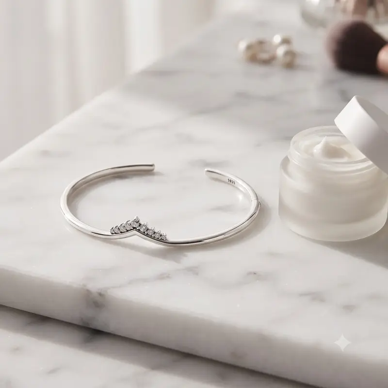 Tiara Wishbone Open Bangle photo review